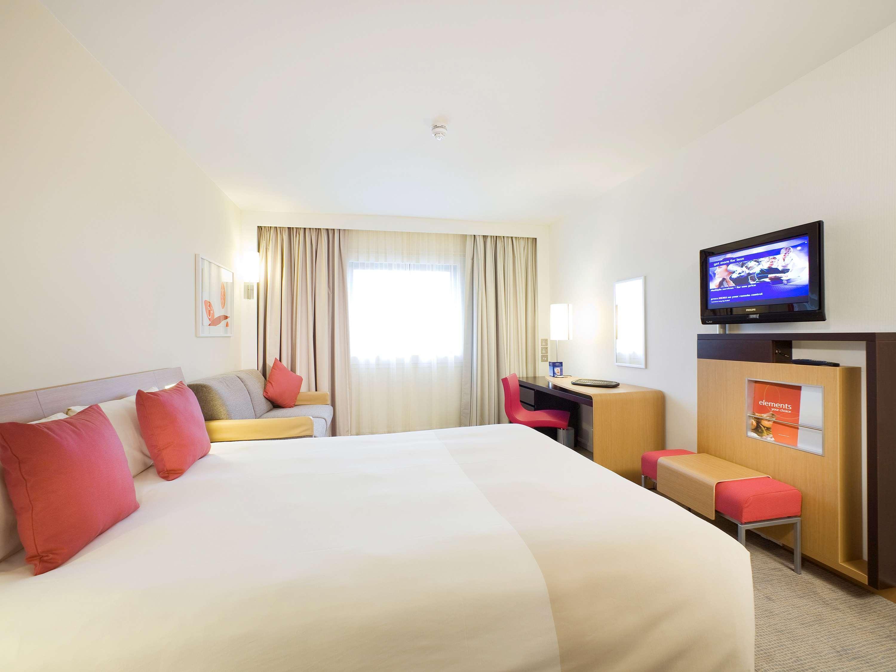 Novotel Wolverhampton City Centre Bagian luar foto