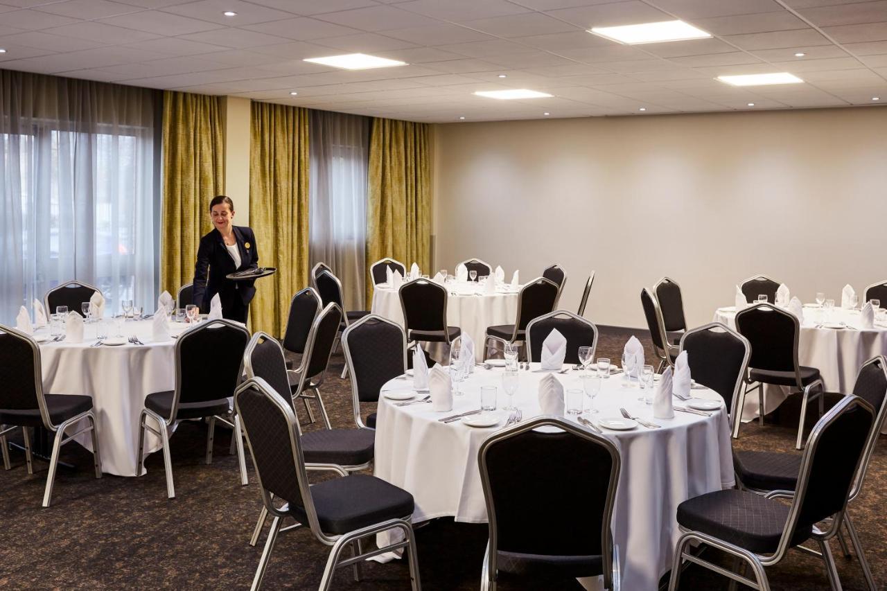 Novotel Wolverhampton City Centre Bagian luar foto